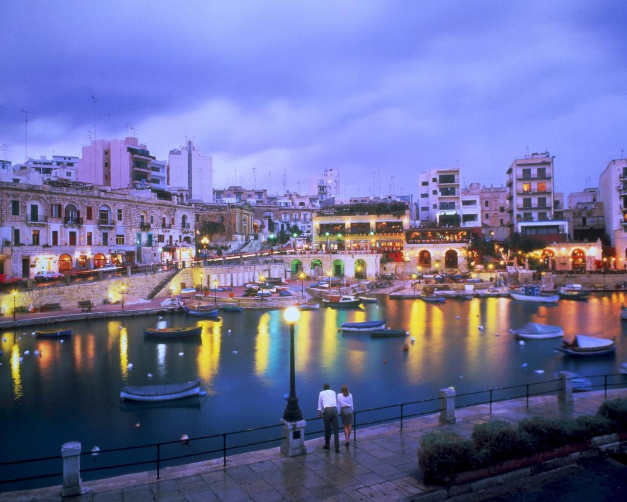 Seaview Apartment In Fort Cambridge, Sliema Esterno foto