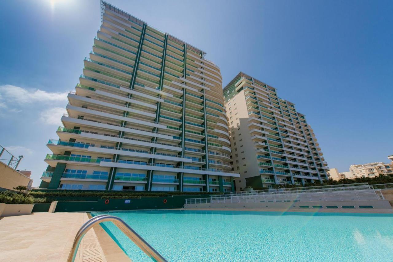 Seaview Apartment In Fort Cambridge, Sliema Esterno foto